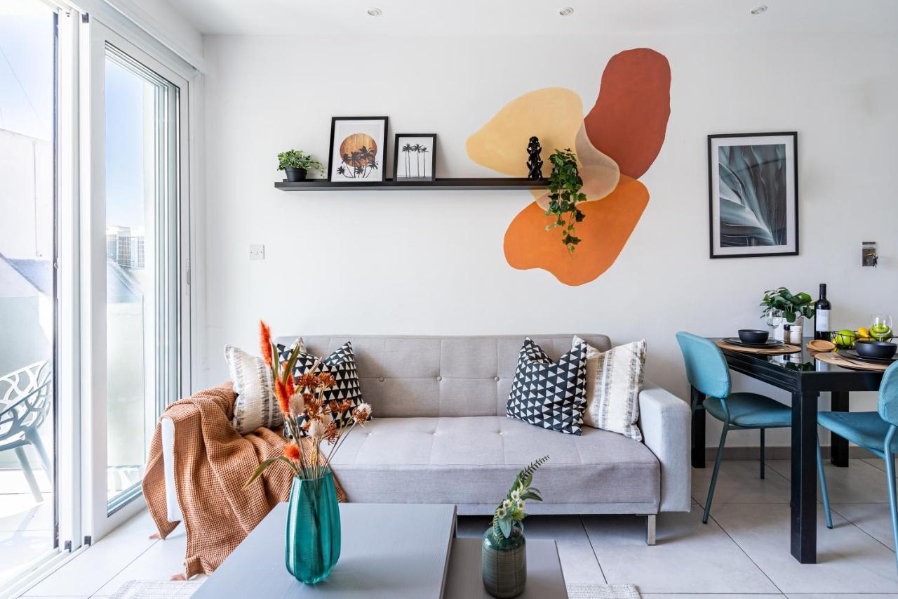 Made With Love 1-Br Apt By Finikoudes Beach 拉纳卡 外观 照片