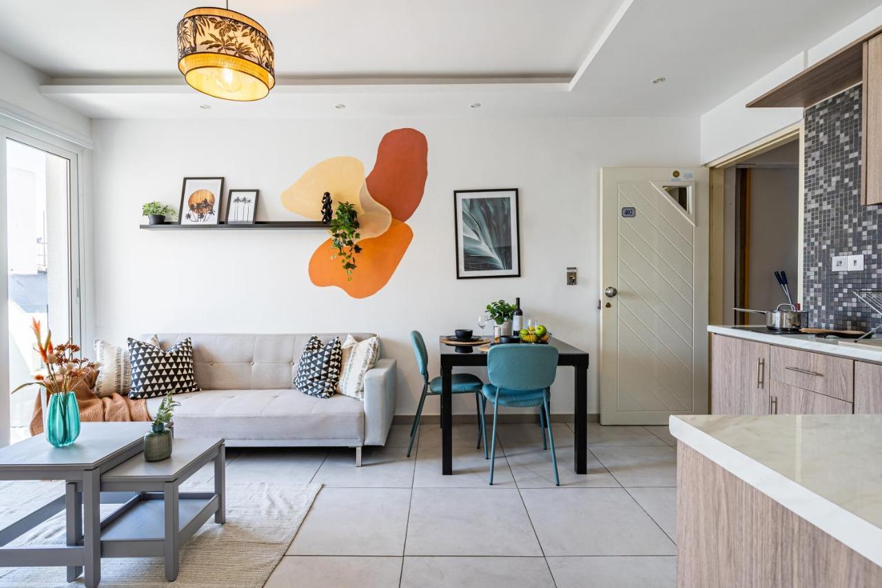 Made With Love 1-Br Apt By Finikoudes Beach 拉纳卡 外观 照片